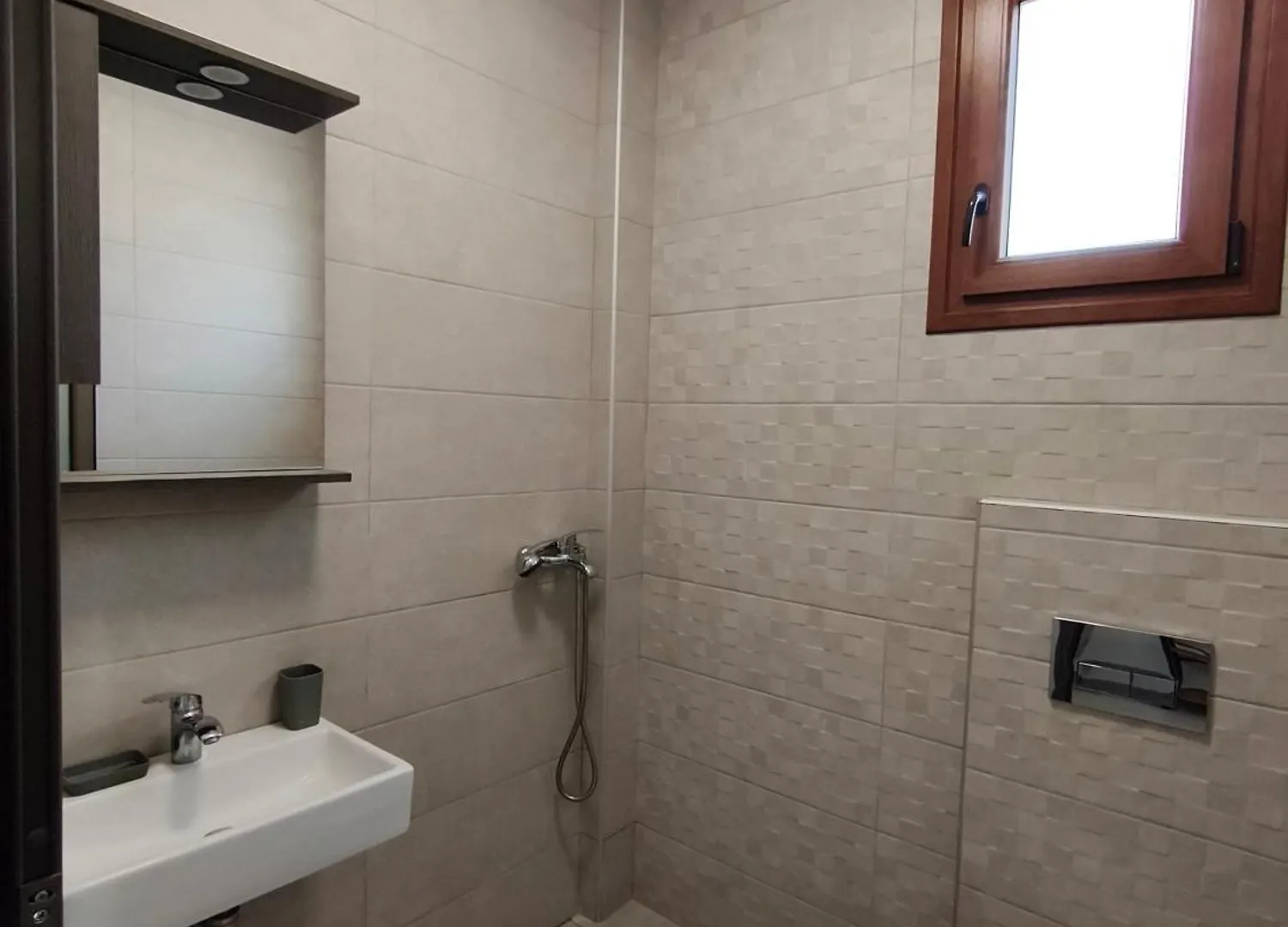 Daniela Apartments Nea Roda