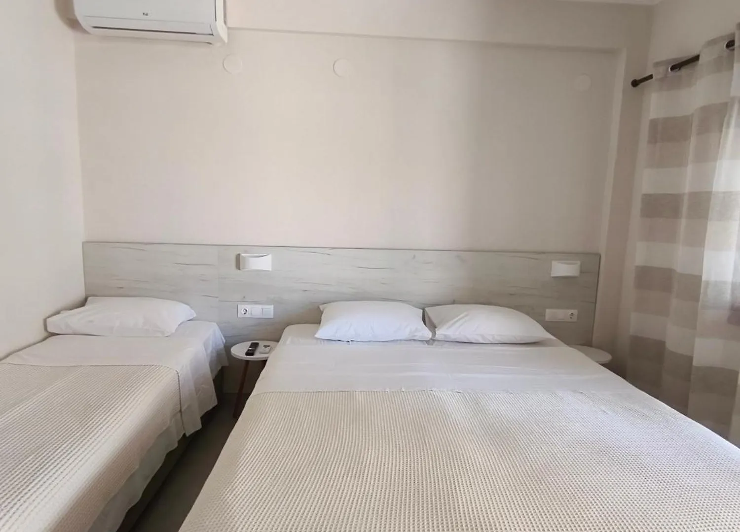 Daniela Apartments Nea Roda