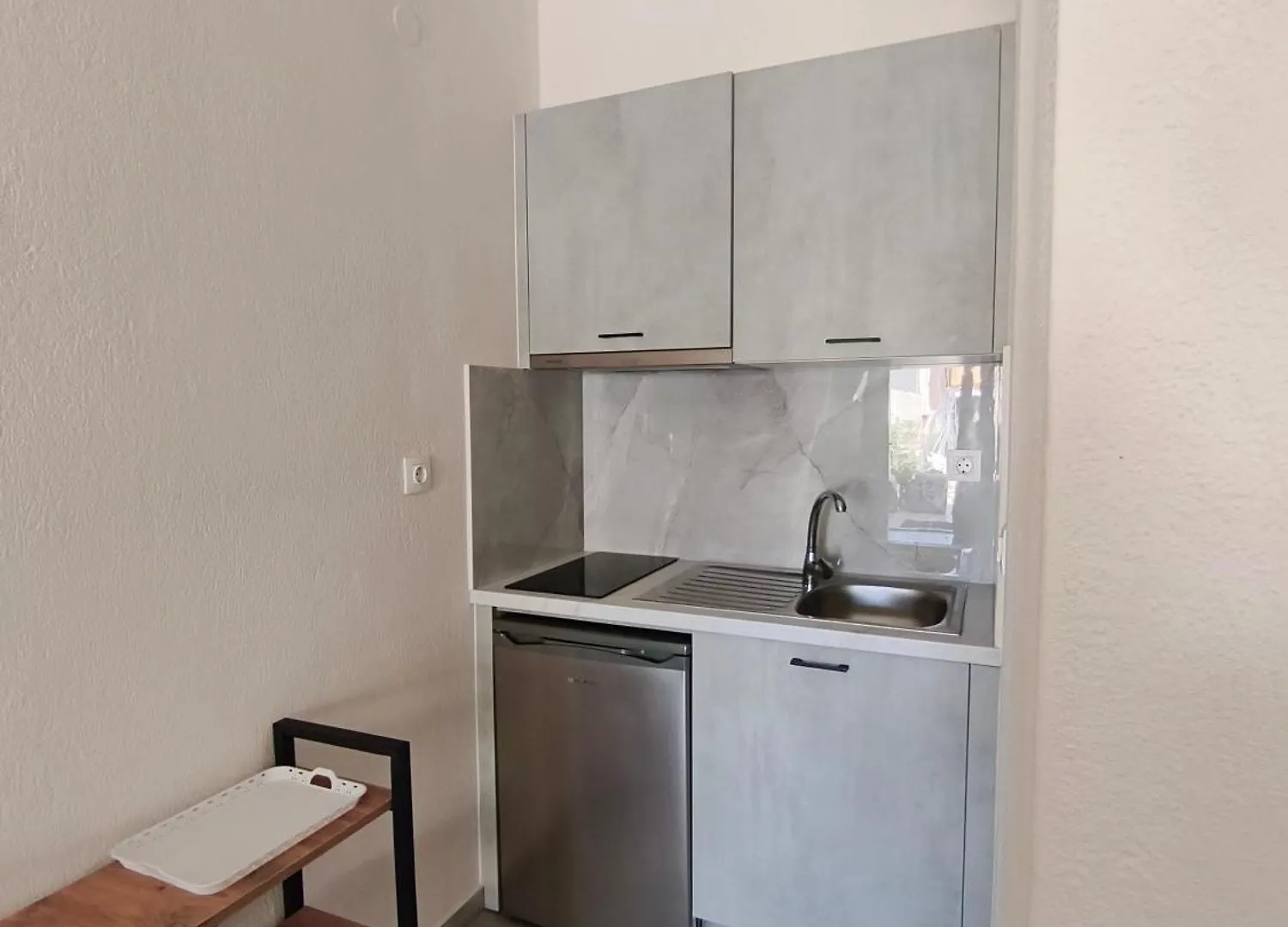 Daniela Apartments Nea Roda