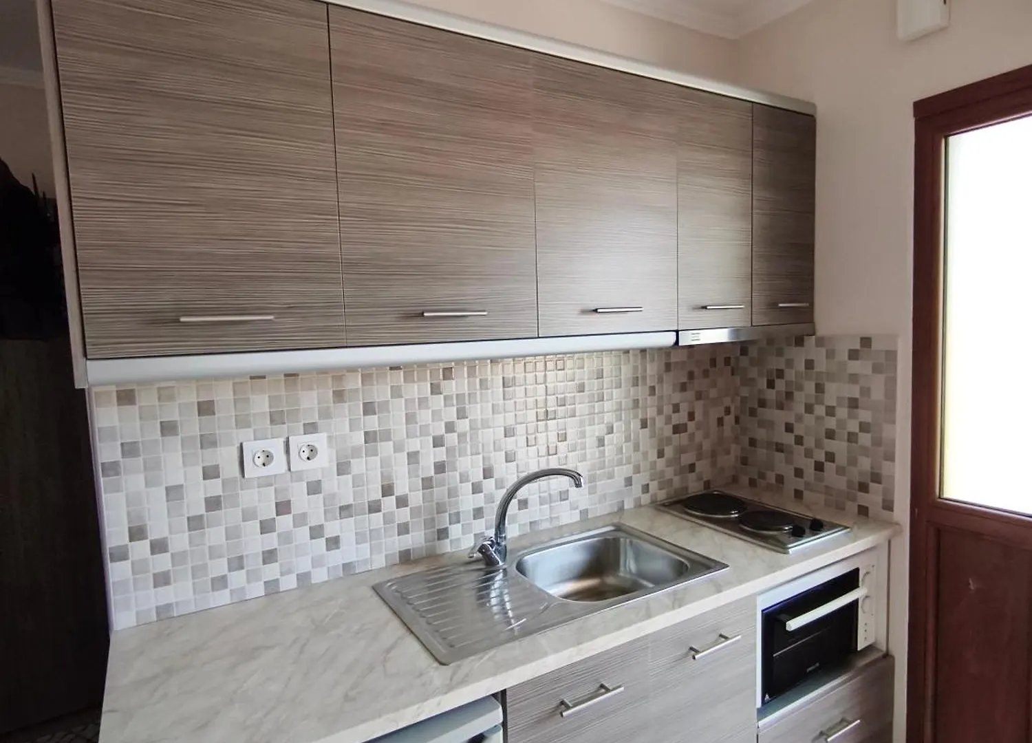 Daniela Apartments Nea Roda
